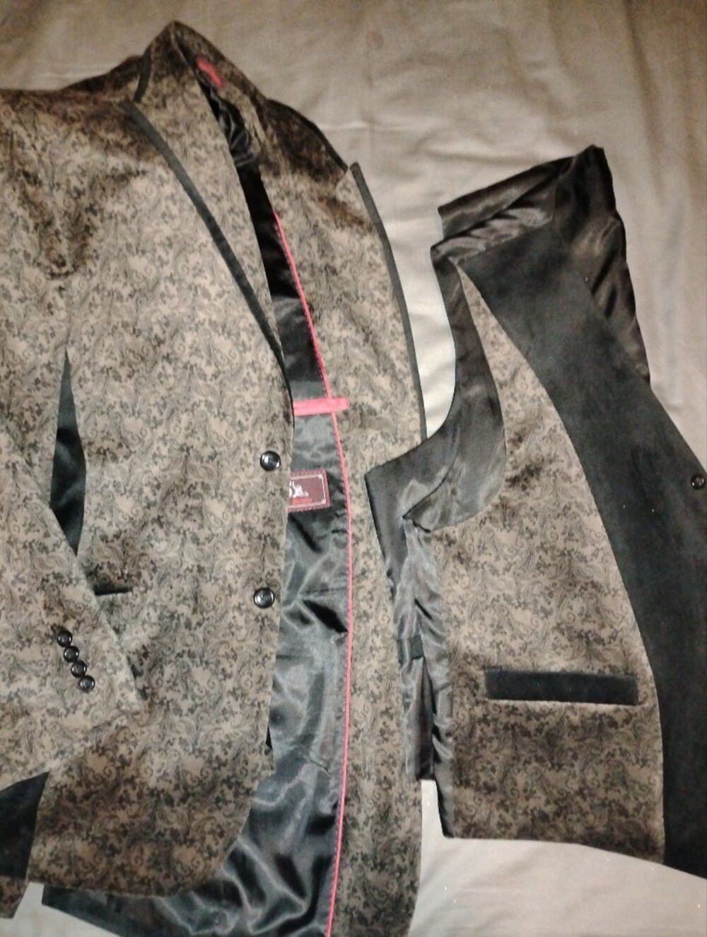 Black And Ivory Velvet Paisley Jacquard Men's Tuxedo Jacket And Vest - St Benets